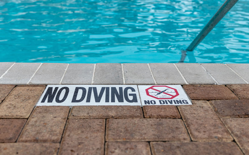 no diving | pool etiquette